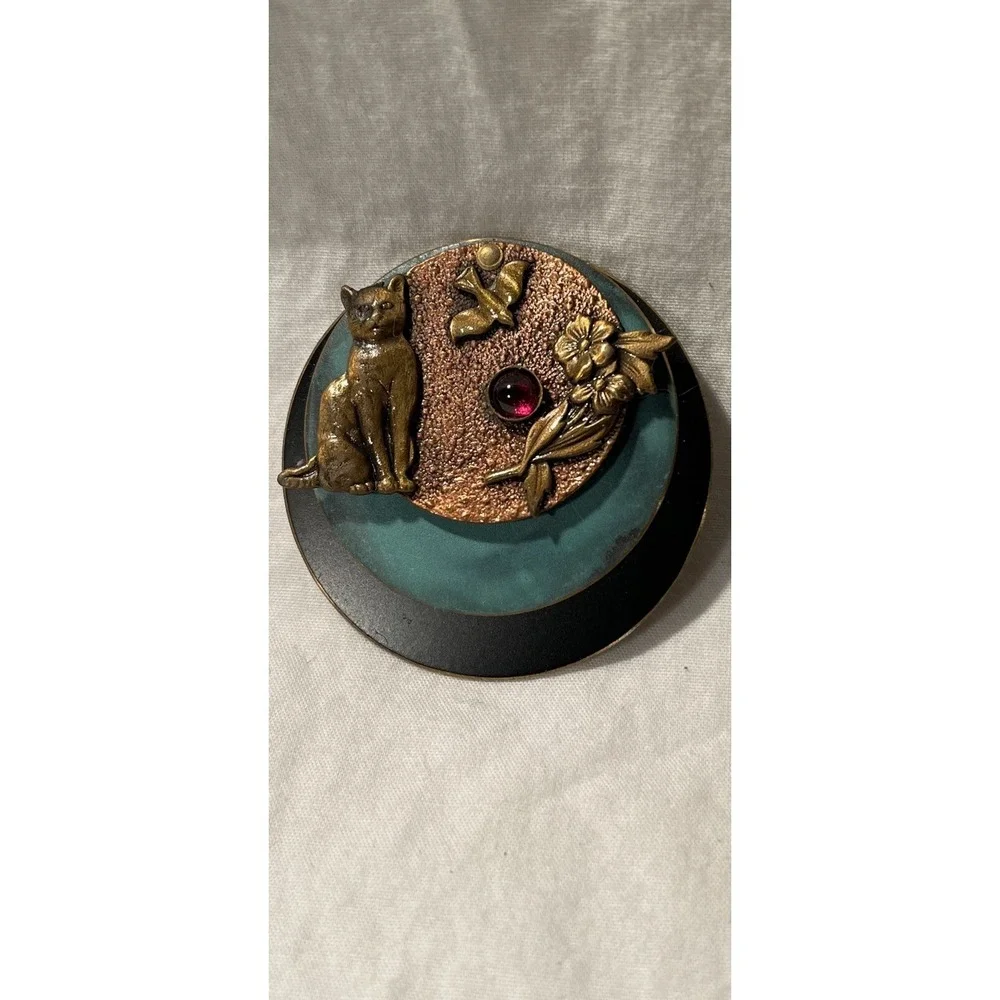 Vintage Unique Metal/Glass Cat Cabochon Brooch/Pin 2